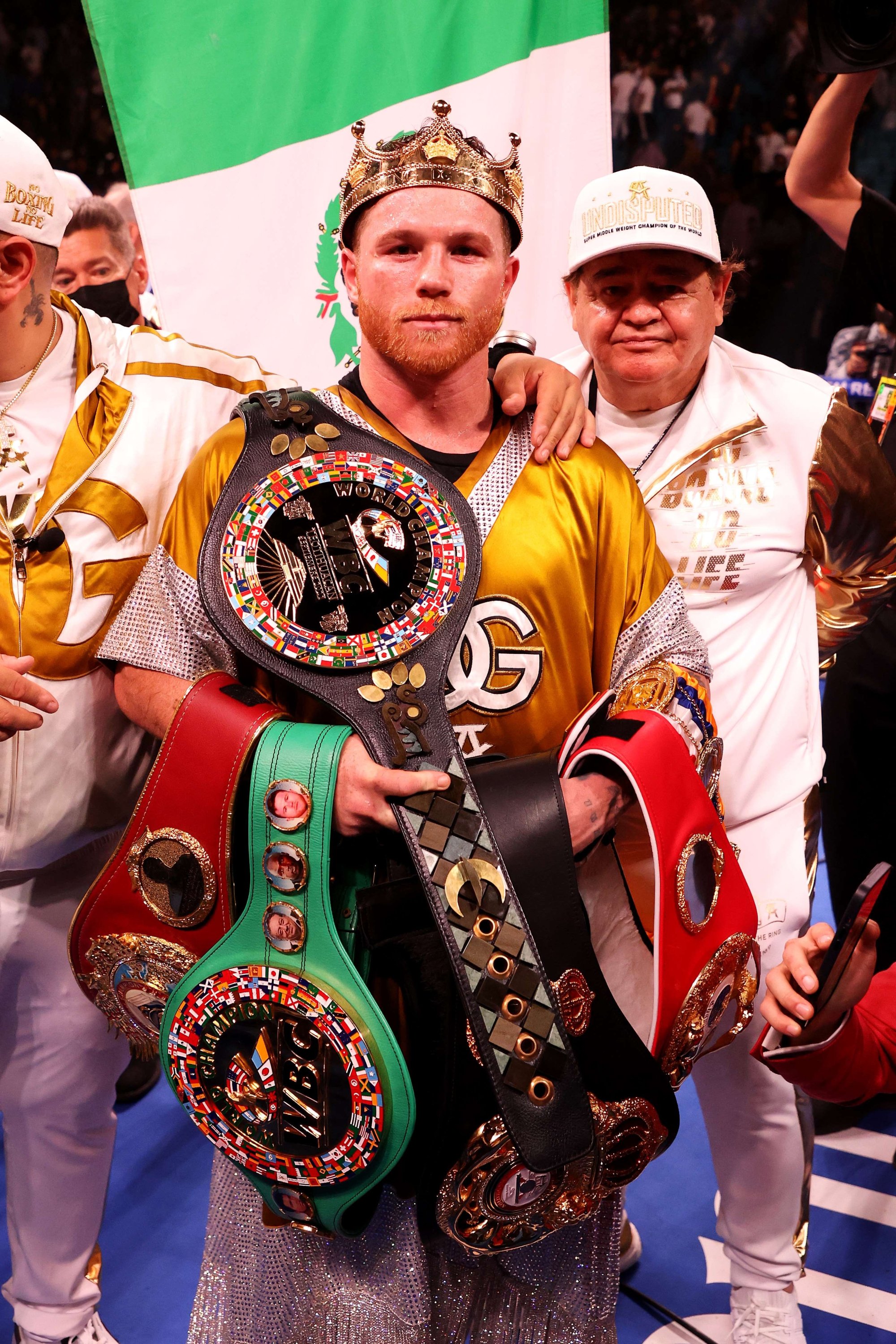 what time does canelo fight